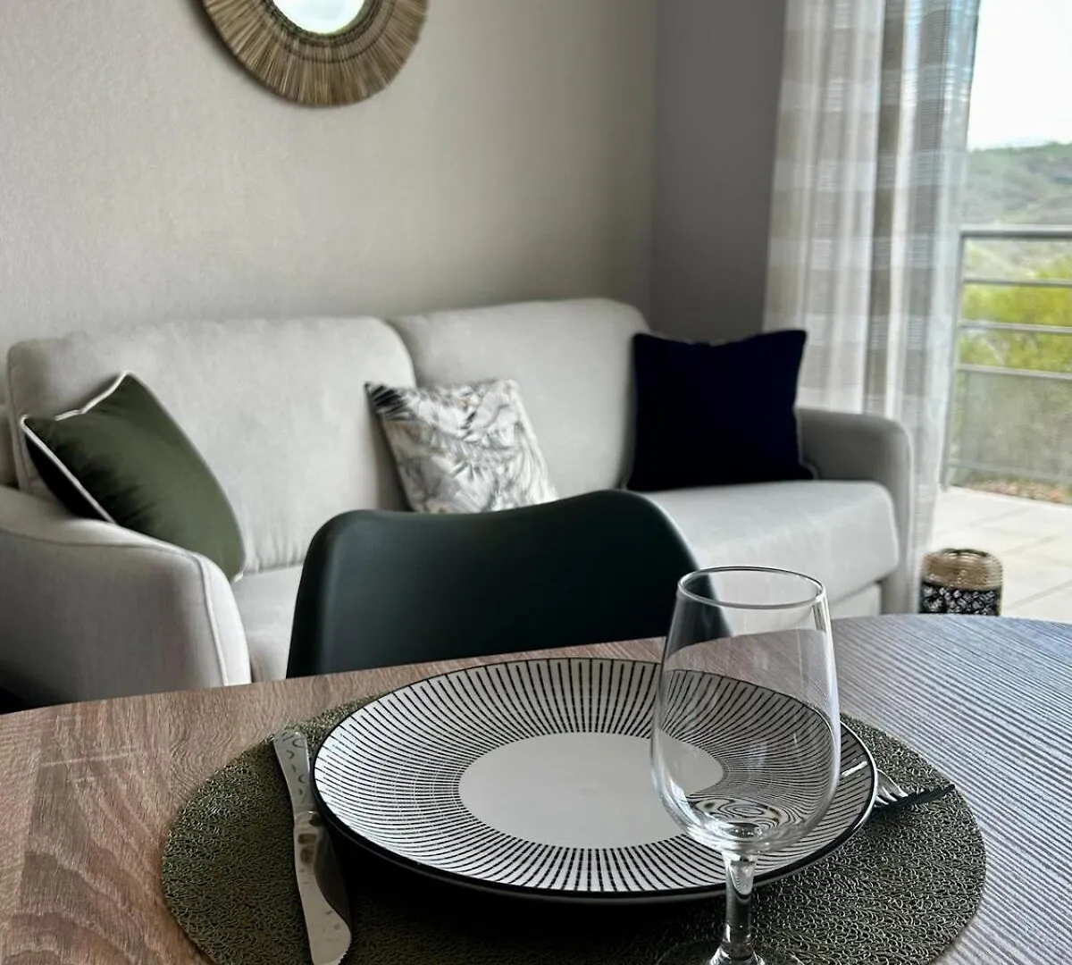 L'Aphyllante Appartement T2 Trebas Франция